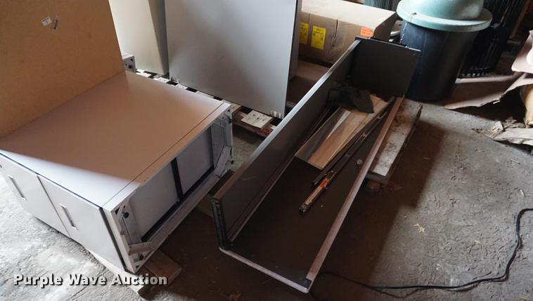 image for item EU9092 (4) desks