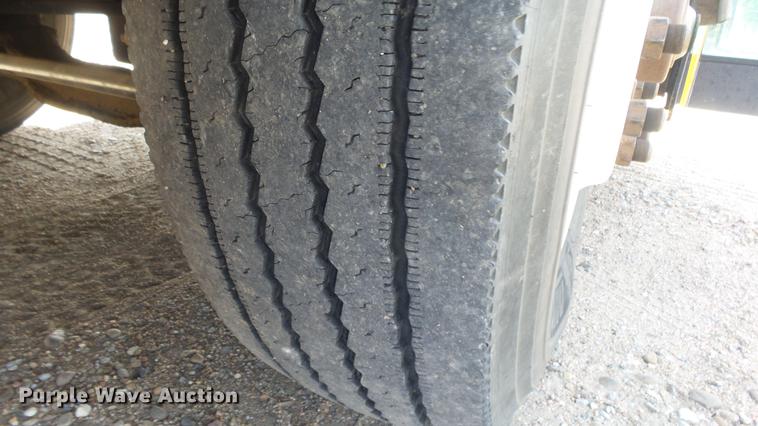 image for item EX9245 1998 Blue Bird TC2000 school bus