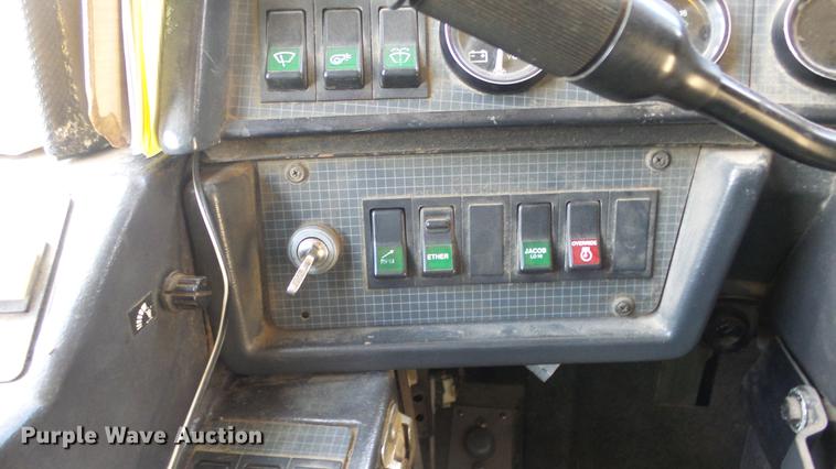 image for item EX9246 1993 Prevost H3-40 coach bus