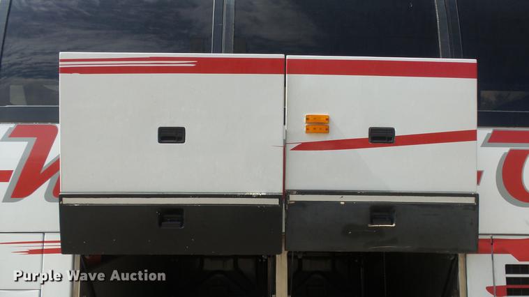 image for item EX9246 1993 Prevost H3-40 coach bus