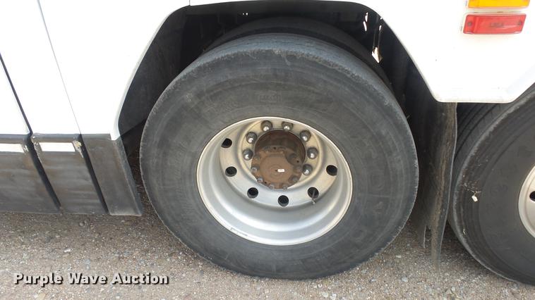 image for item EX9246 1993 Prevost H3-40 coach bus