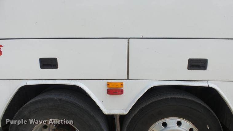 image for item EX9246 1993 Prevost H3-40 coach bus