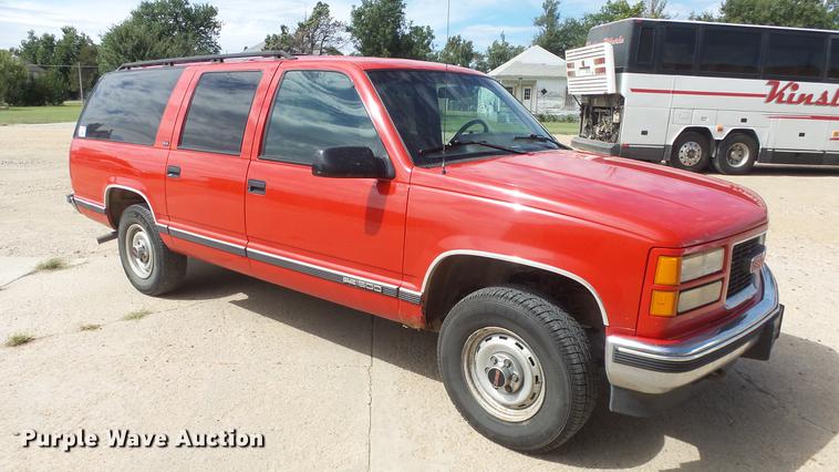 image for item EX9248 1996 Chevrolet Suburban 1500 SUV