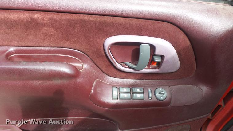 image for item EX9248 1996 Chevrolet Suburban 1500 SUV