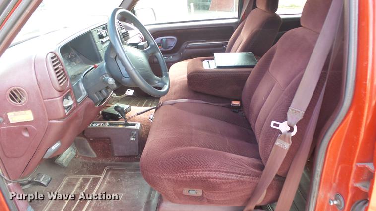 image for item EX9248 1996 Chevrolet Suburban 1500 SUV