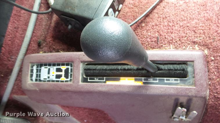 image for item EX9248 1996 Chevrolet Suburban 1500 SUV