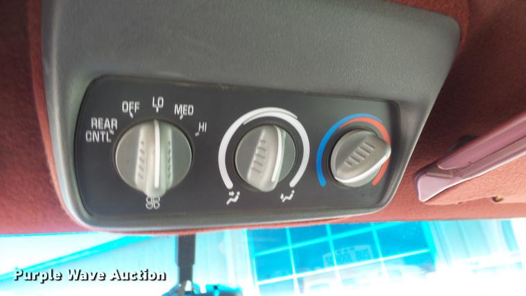 image for item EX9248 1996 Chevrolet Suburban 1500 SUV