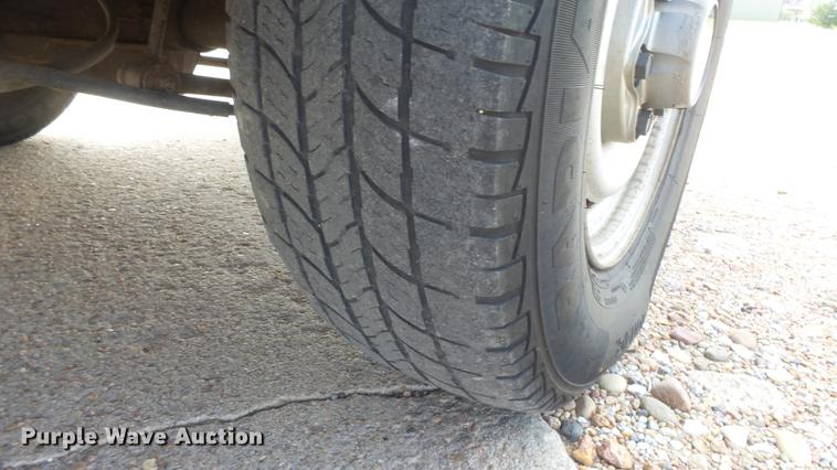 image for item EX9248 1996 Chevrolet Suburban 1500 SUV