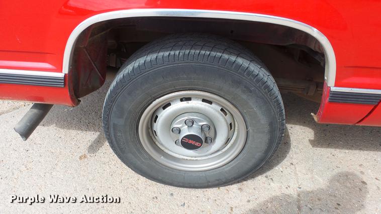 image for item EX9248 1996 Chevrolet Suburban 1500 SUV