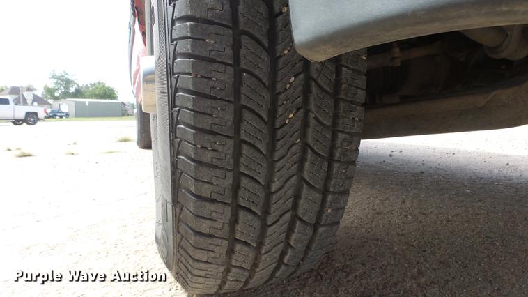 image for item EX9248 1996 Chevrolet Suburban 1500 SUV