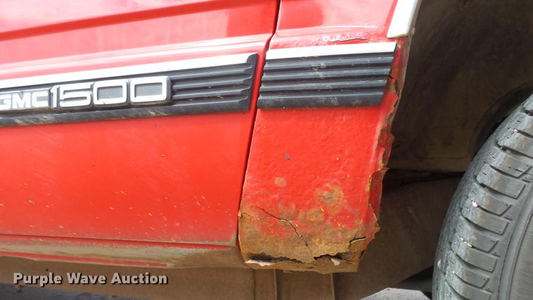 image for item EX9248 1996 Chevrolet Suburban 1500 SUV