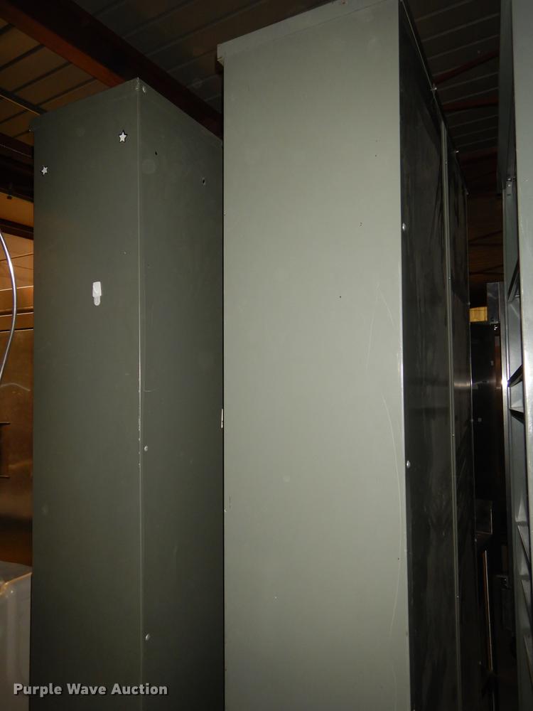 image for item FC9375 (4) metal shelves