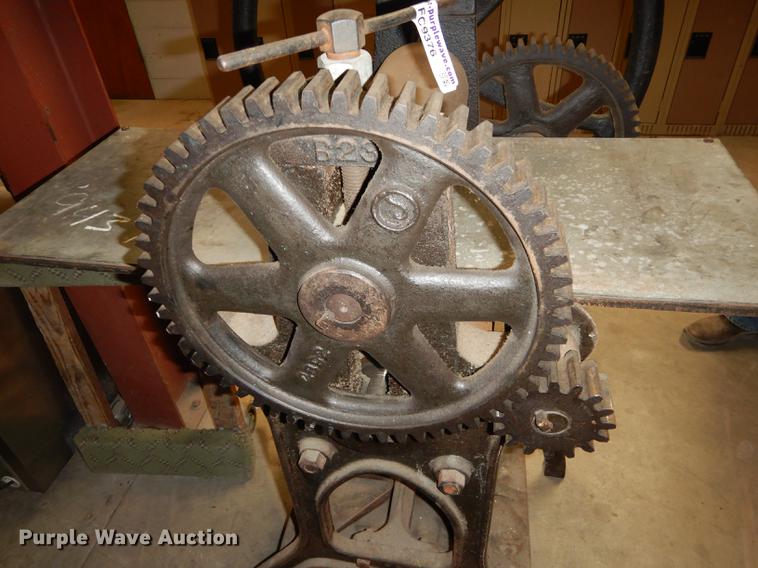 image for item FC9376 Rolling press