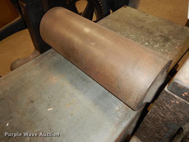 image for item FC9376 Rolling press