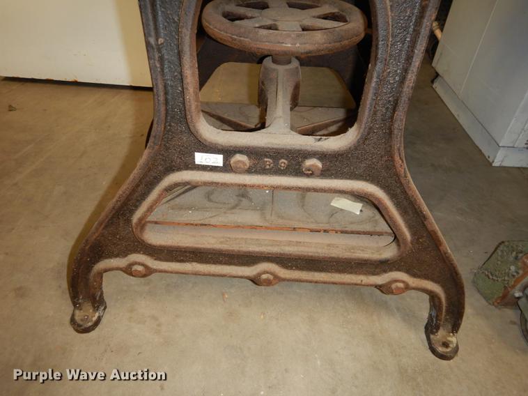 image for item FC9376 Rolling press