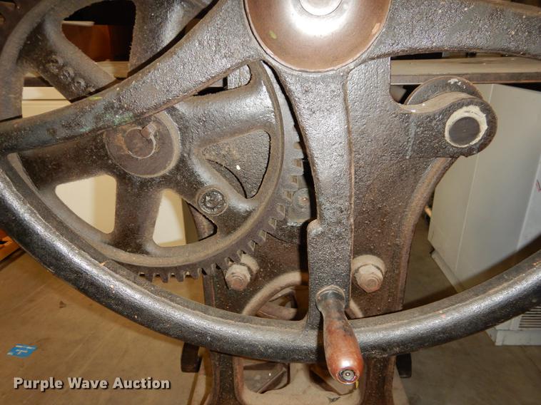 image for item FC9376 Rolling press