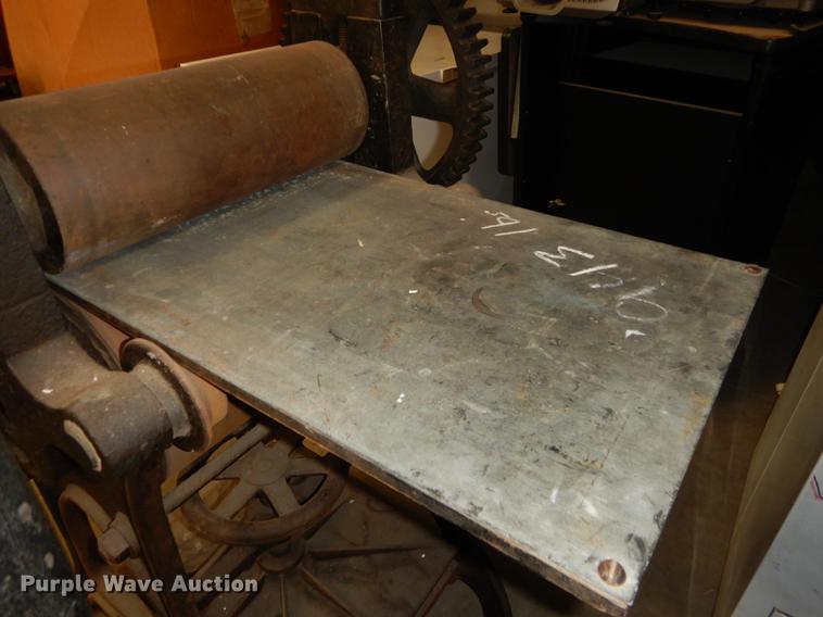 image for item FC9376 Rolling press