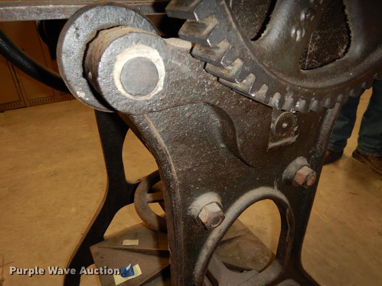 image for item FC9376 Rolling press