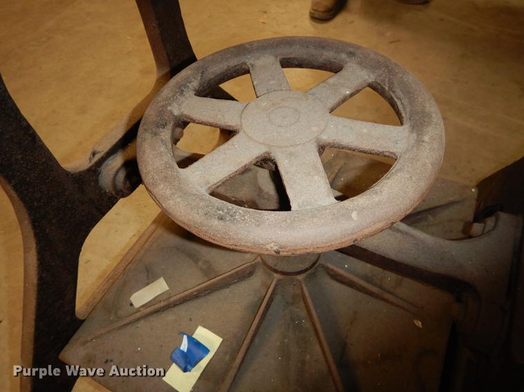 image for item FC9376 Rolling press