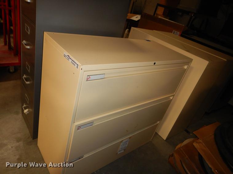 image for item FC9378 (4) metal filing cabinets