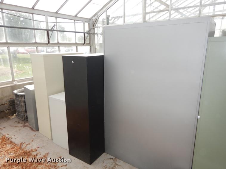 image for item FC9385 (10) metal file cabinets