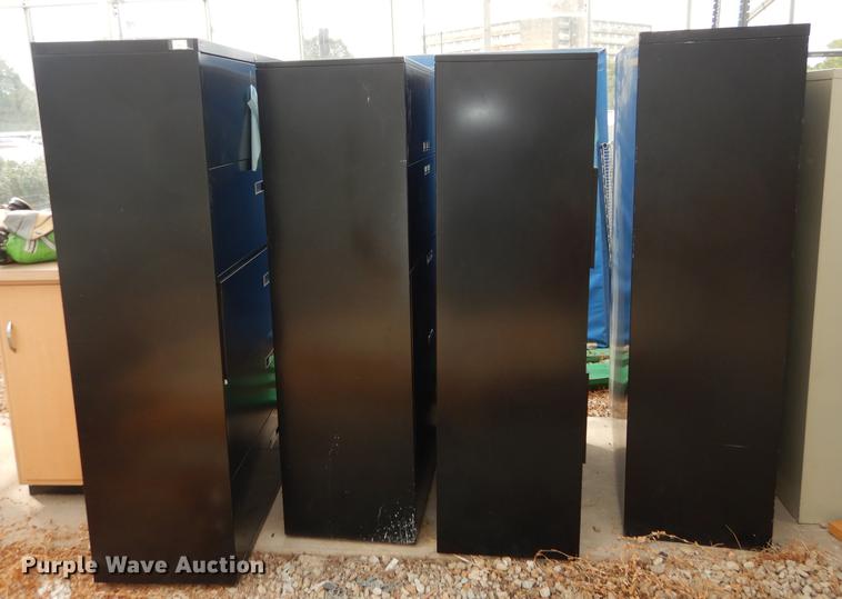 image for item FC9386 (8) metal file cabinets