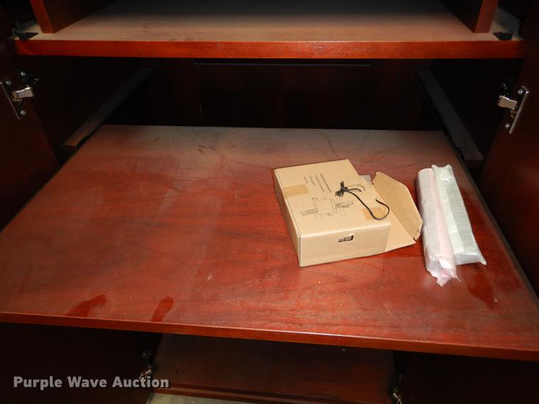 image for item FC9390 Television cabinet