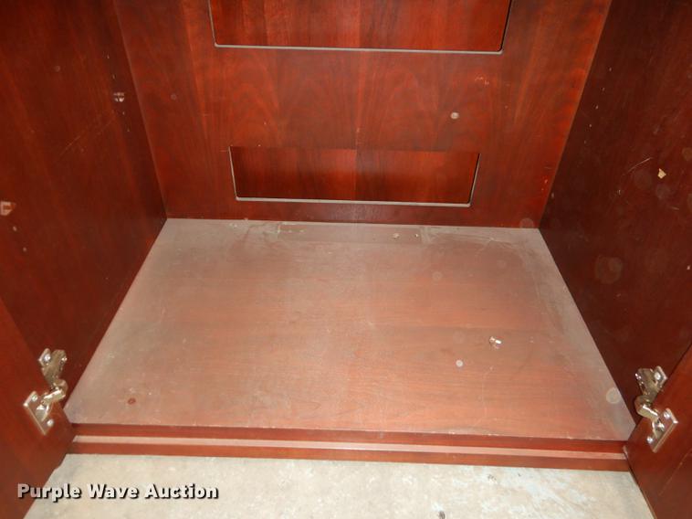 image for item FC9390 Television cabinet