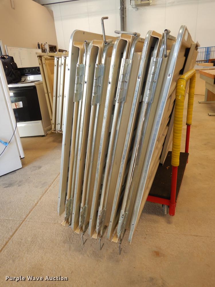 (9) Wenger Travel Master choir shells in Lawrence, KS | Item FC9404 ...