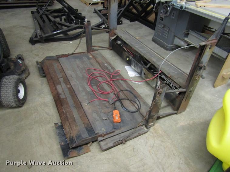image for item FJ9508 Van lift