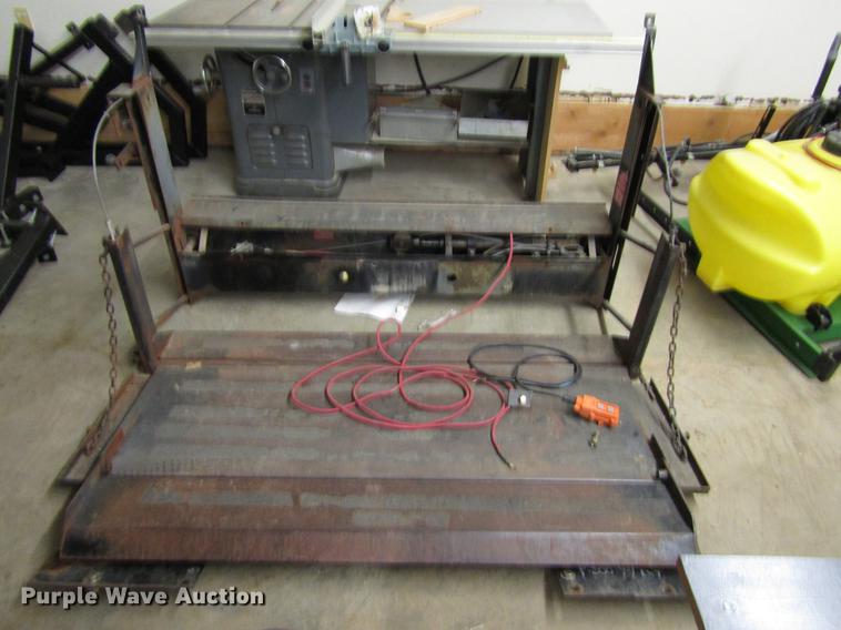 image for item FJ9508 Van lift