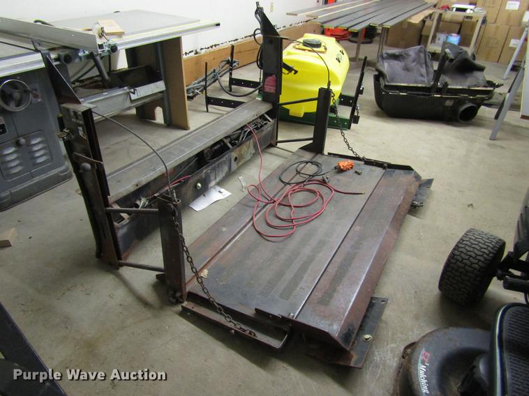 image for item FJ9508 Van lift