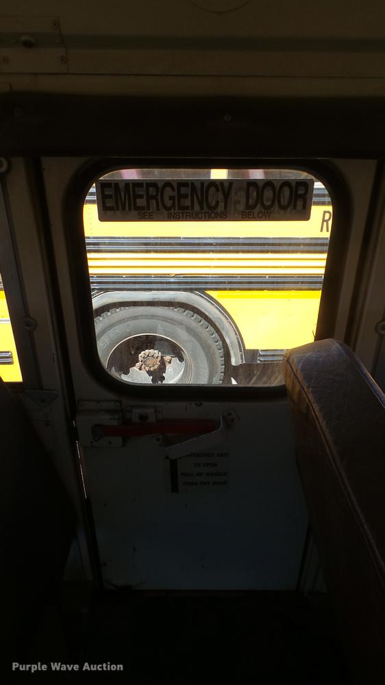 image for item FO9134 1995 Blue Bird TC2000 school bus