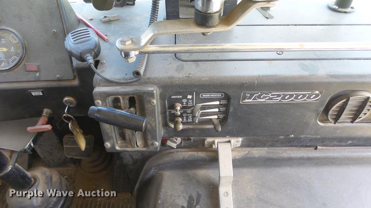 image for item FO9135 1993 Blue Bird TC2000 school bus