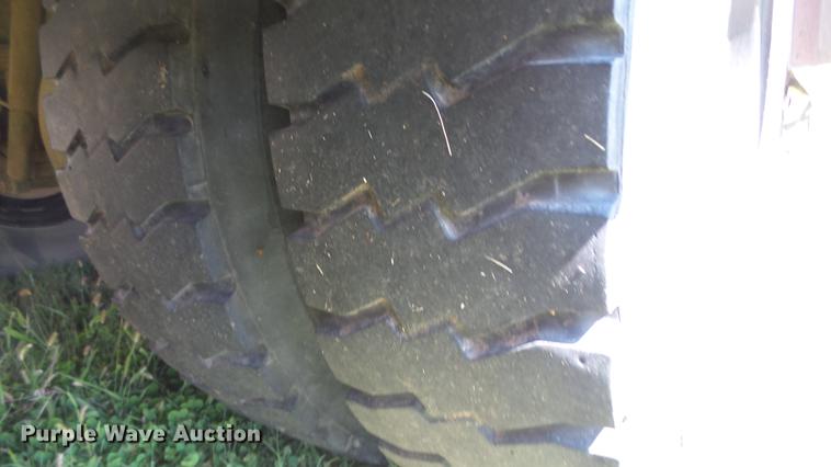 image for item FO9135 1993 Blue Bird TC2000 school bus