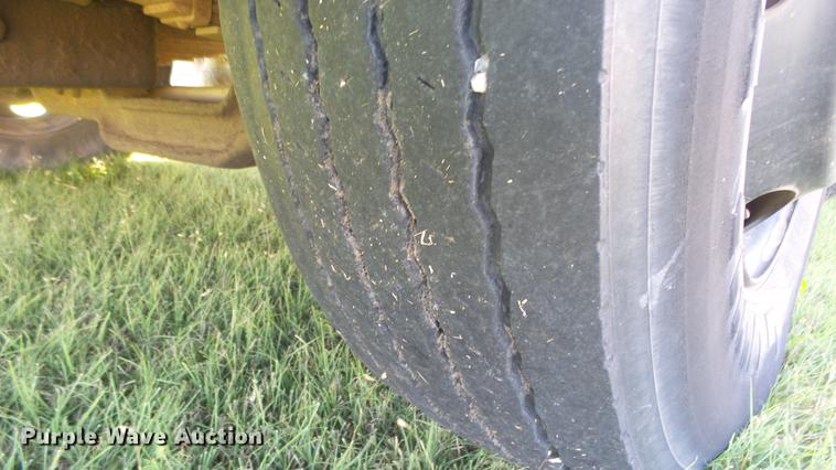 image for item FO9135 1993 Blue Bird TC2000 school bus