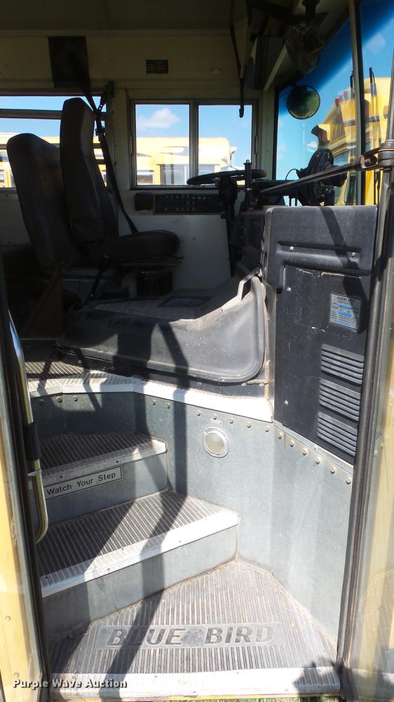 image for item FO9136 1995 Blue Bird TC2000 school bus