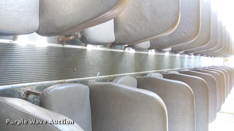 image for item FO9136 1995 Blue Bird TC2000 school bus