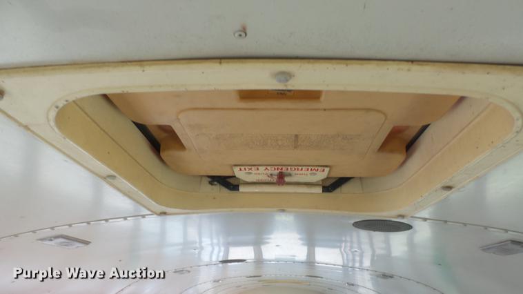 image for item FO9136 1995 Blue Bird TC2000 school bus