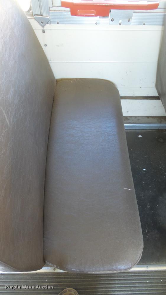 image for item FO9136 1995 Blue Bird TC2000 school bus