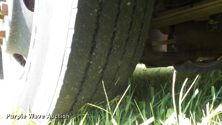 image for item FO9136 1995 Blue Bird TC2000 school bus