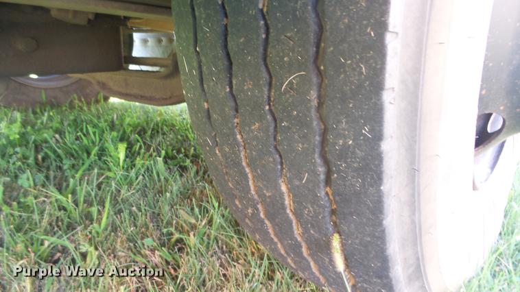 image for item FO9136 1995 Blue Bird TC2000 school bus