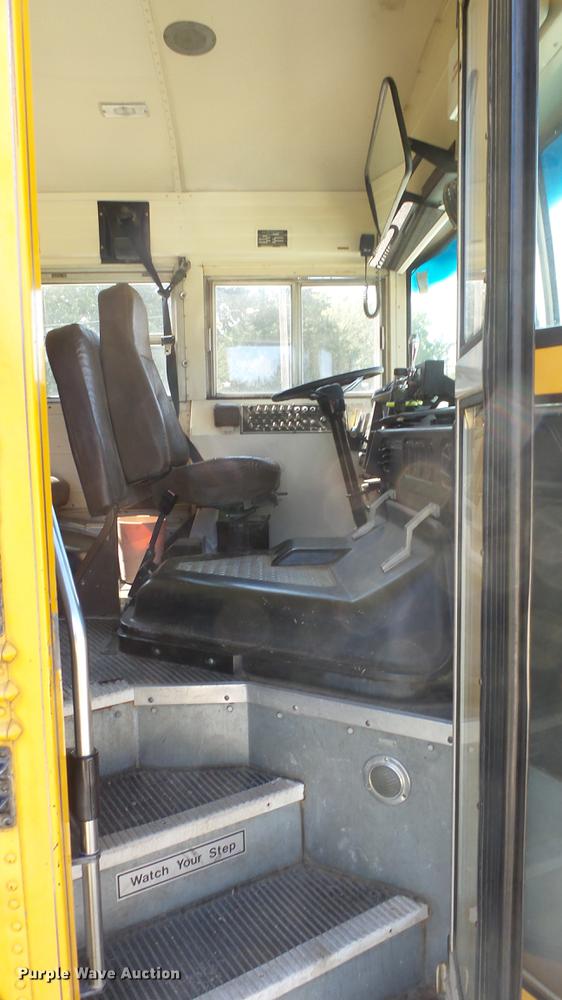image for item FO9138 1994 Blue Bird TC2000 school bus
