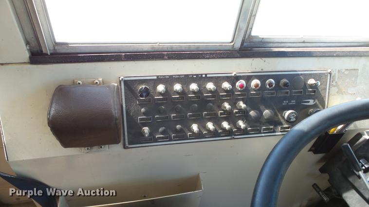 image for item FO9138 1994 Blue Bird TC2000 school bus