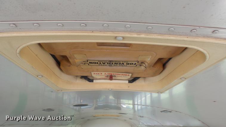 image for item FO9138 1994 Blue Bird TC2000 school bus