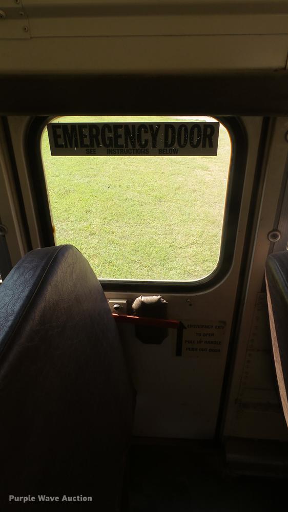 image for item FO9138 1994 Blue Bird TC2000 school bus