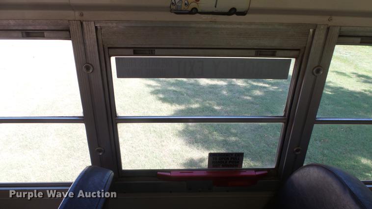 image for item FO9138 1994 Blue Bird TC2000 school bus