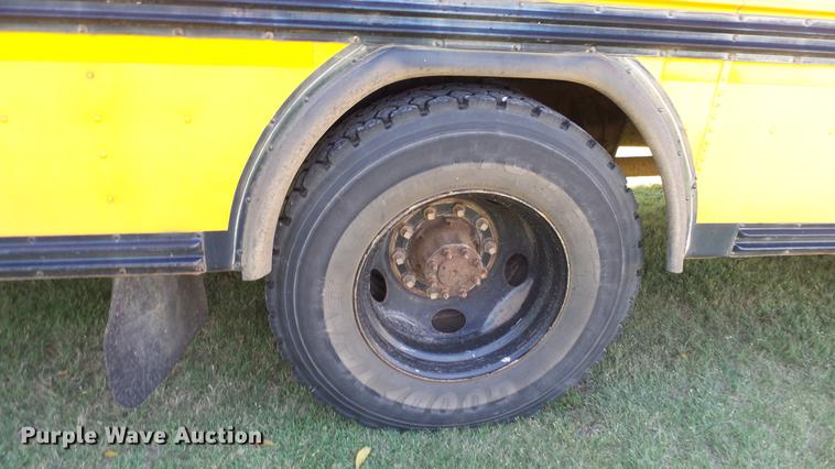 image for item FO9138 1994 Blue Bird TC2000 school bus