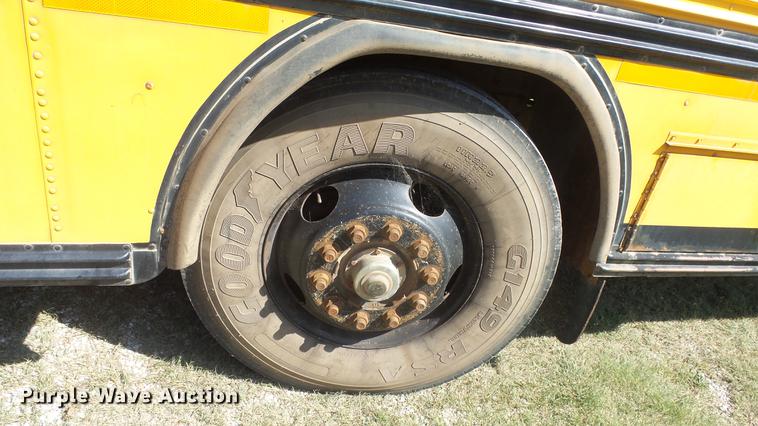 image for item FO9138 1994 Blue Bird TC2000 school bus