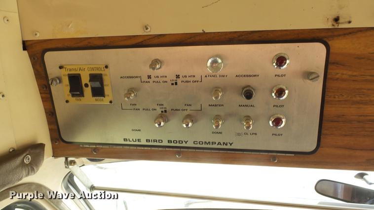 image for item FO9139 1993 Chevrolet G30 school bus